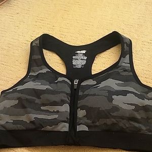 Great support Avia Camo sports bra